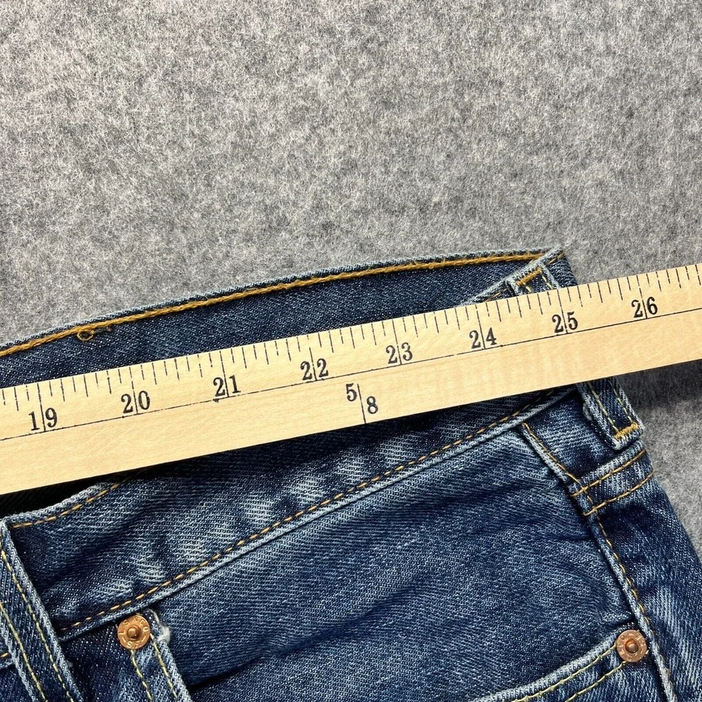 Levis Jeans Men's 52x32 550‎ Relaxed Fit Straight Leg Blue Denim Pants